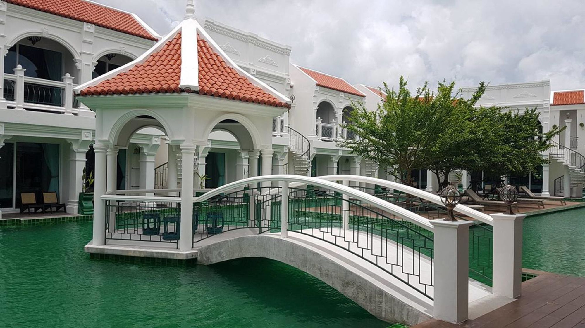 Supicha Pool Access Hotel - Sha Plus Phuket Екстериор снимка