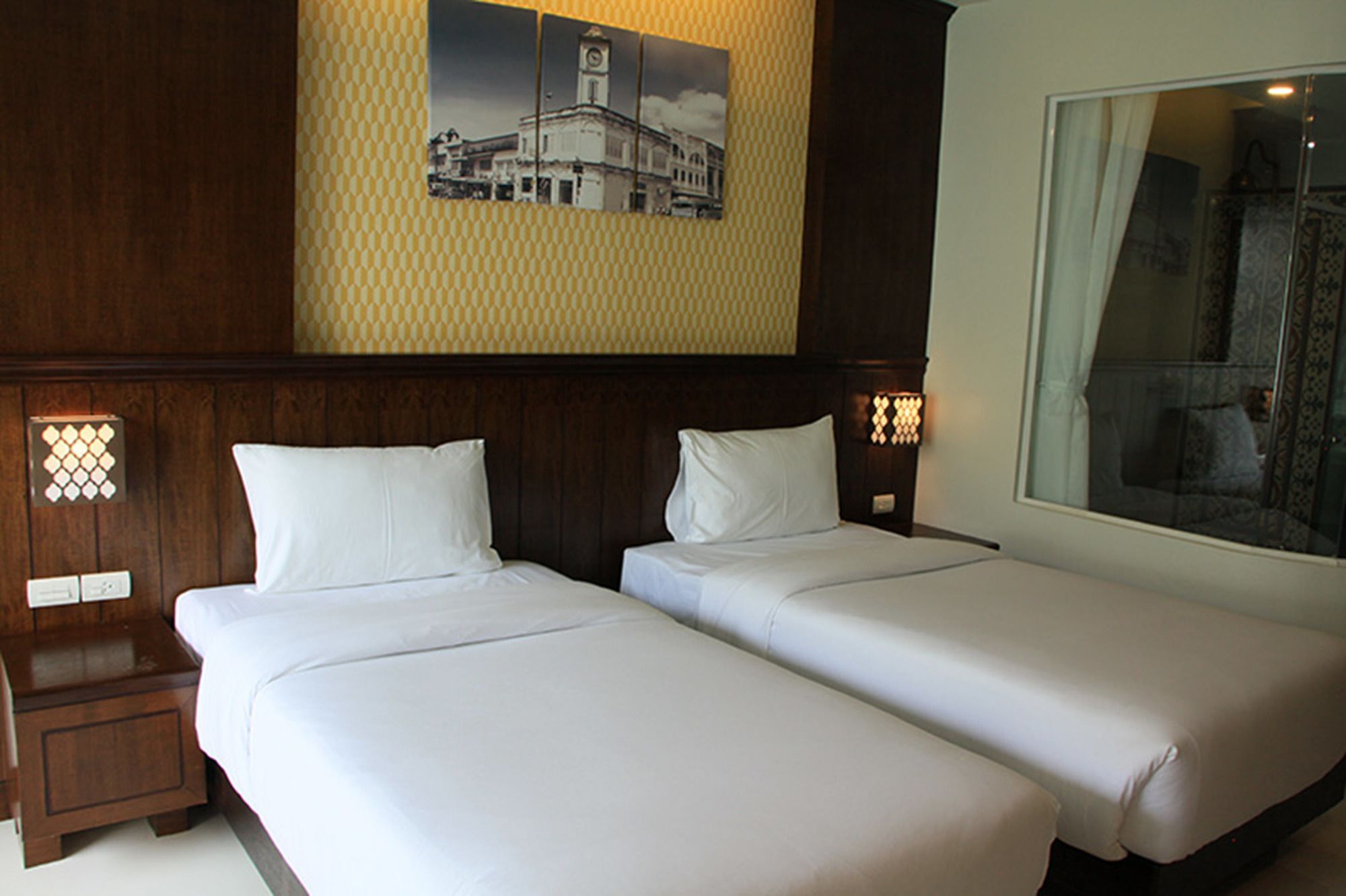 Supicha Pool Access Hotel - Sha Plus Phuket Екстериор снимка